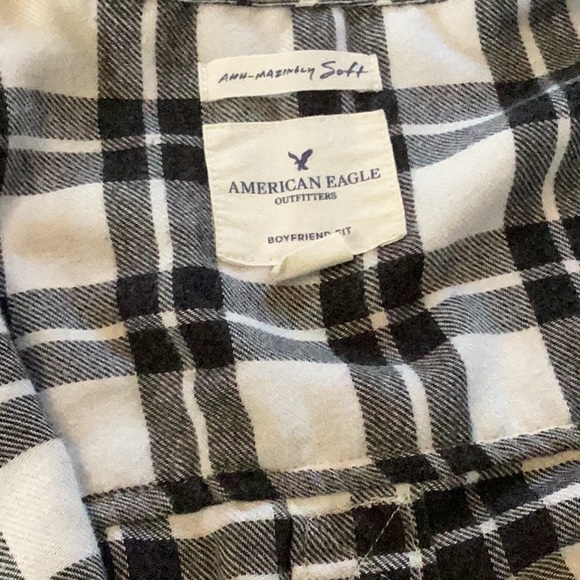 American eagle soft boyfriend fit black and white plaid top, XL - Picture 2 of 4
